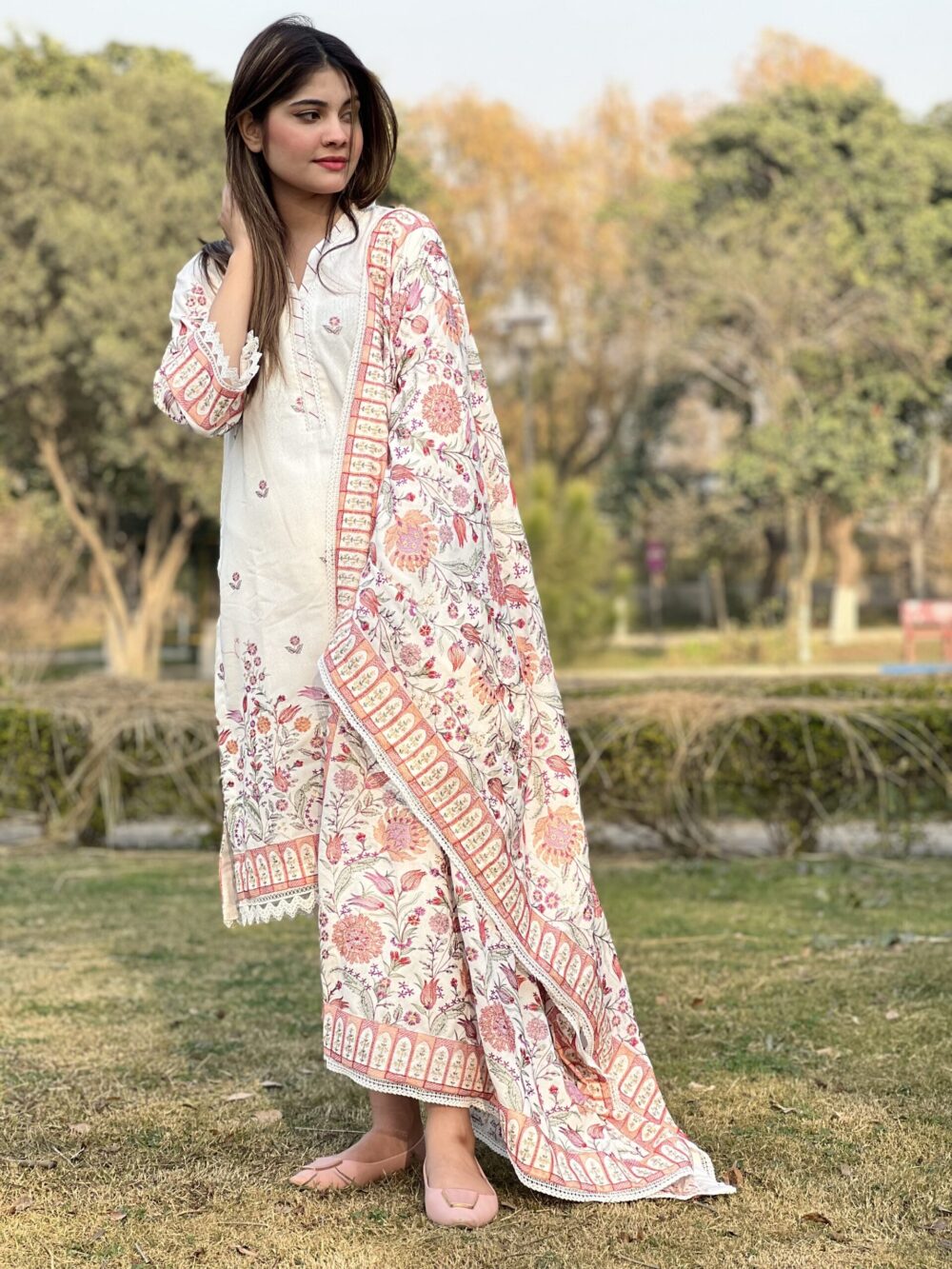 Karandi shawl suits - Image 4